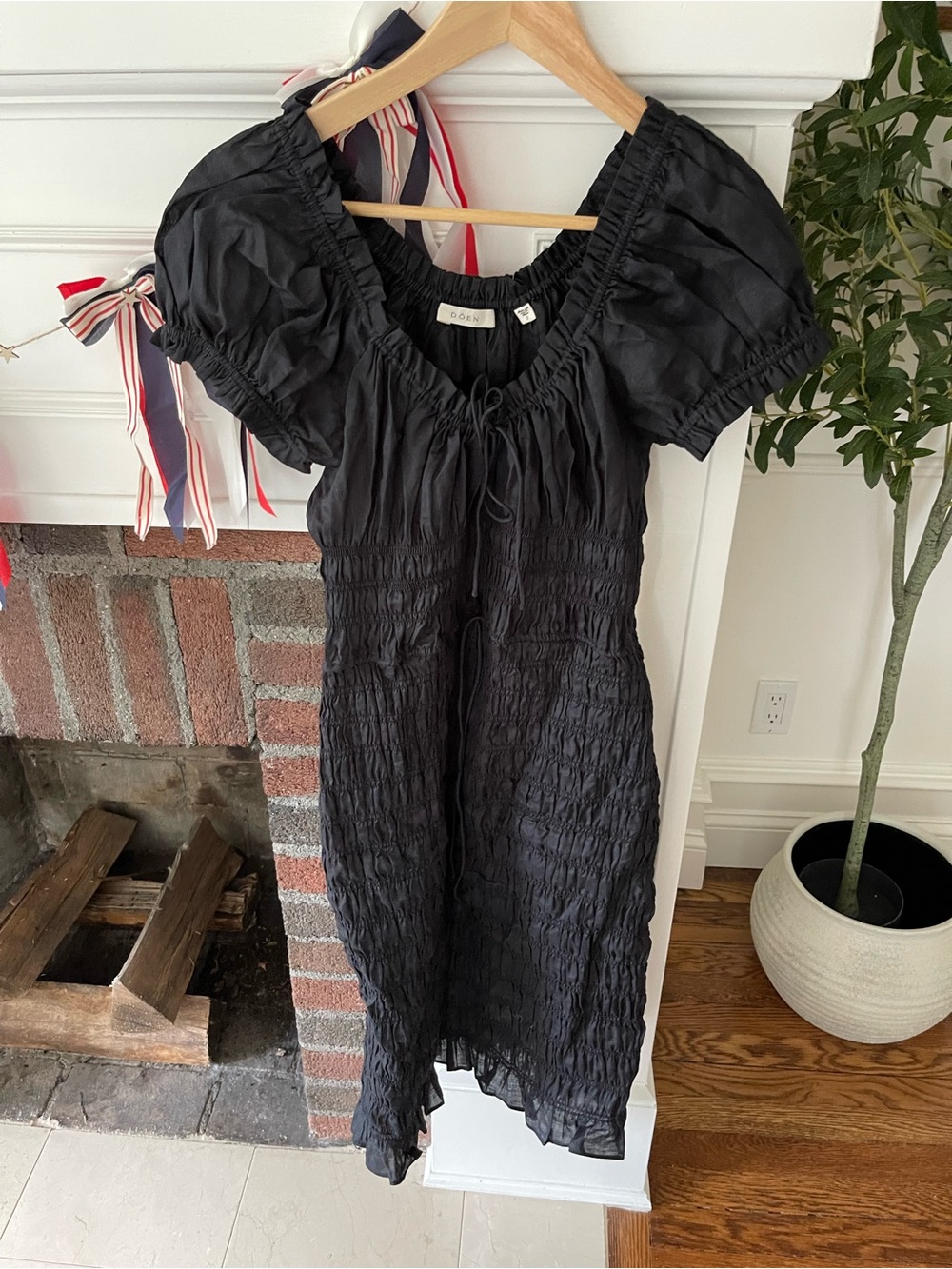 Doen Black Smocked rosalynn dress small
